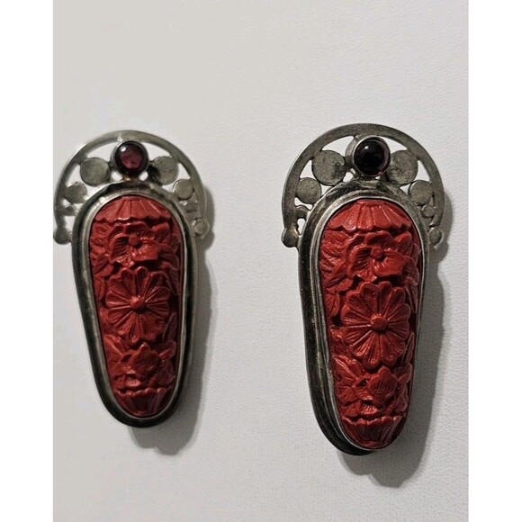 Vintage Sajen Designer Sterling Silver Carved Cinnabar Garnet Clip On Earrings - Picture 5 of 9